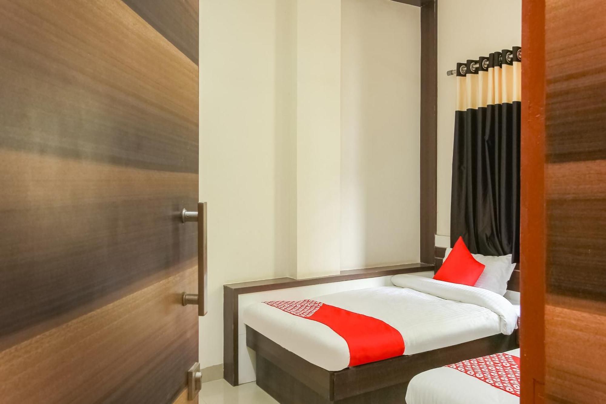 Hotel O Unique Inn Dhule Dış mekan fotoğraf