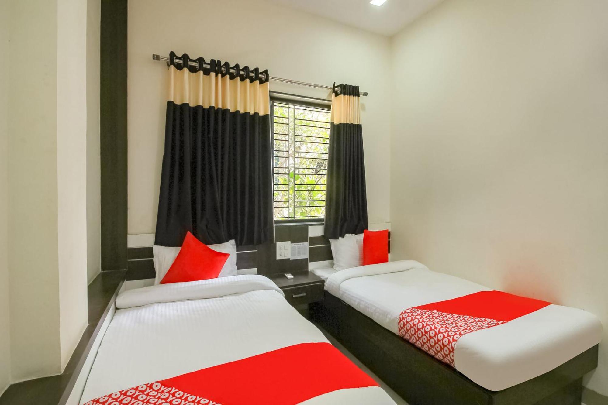 Hotel O Unique Inn Dhule Dış mekan fotoğraf